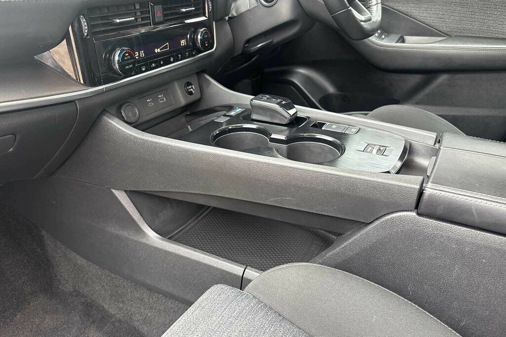Nissan X-Trail Tekna Grey #31