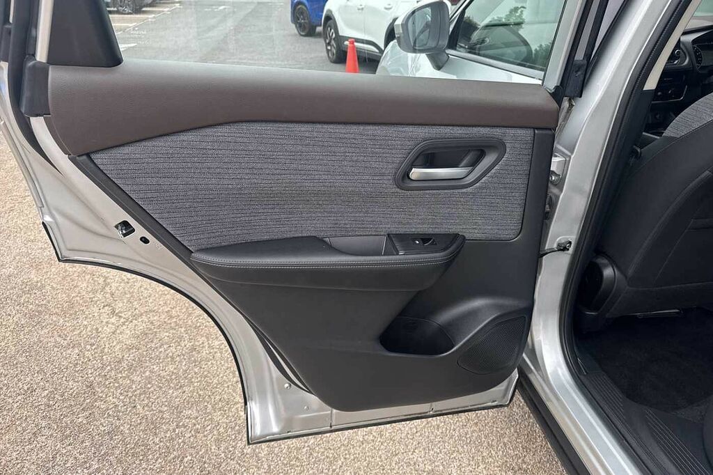 Nissan X-Trail Tekna Grey #27
