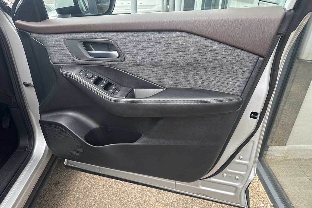 Nissan X-Trail Tekna Grey #23