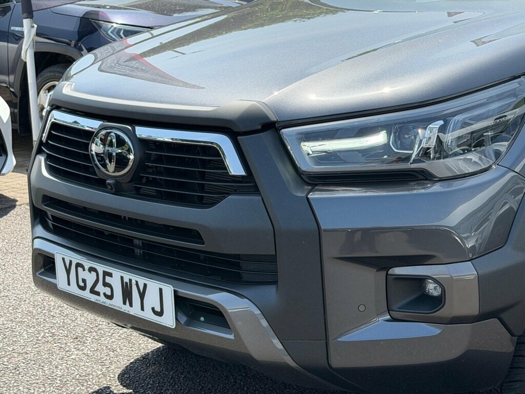 Toyota HILUX Invincible X Dcab Pick Up 2.8 D 48V YG25WYJ Grey #5