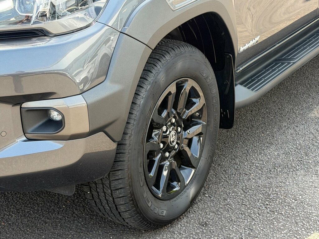 Toyota HILUX Invincible X Dcab Pick Up 2.8 D 48V YG25WYJ Grey #4