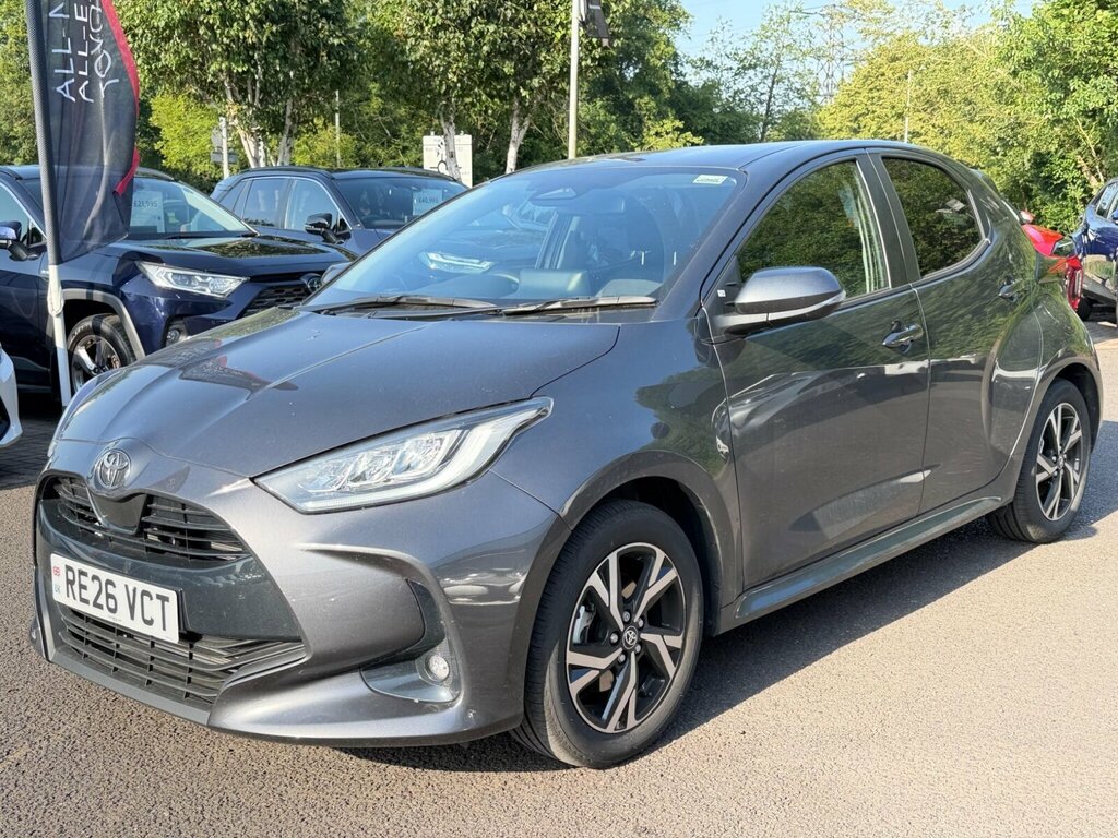 Toyota Yaris 1.5 Hybrid Design Cvt Grey #4
