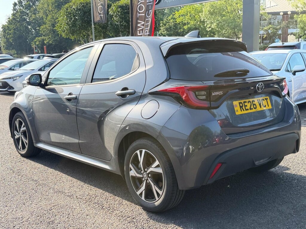 Toyota Yaris 1.5 Hybrid Design Cvt Grey #6