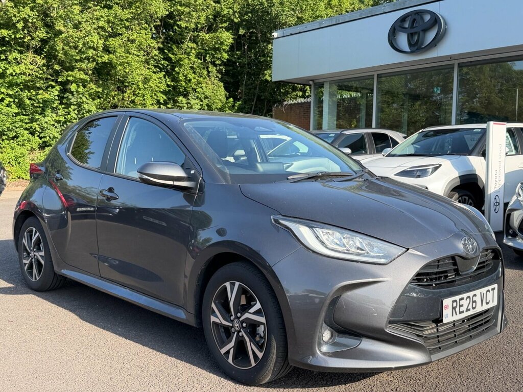 Toyota Yaris 1.5 Hybrid Design Cvt Grey