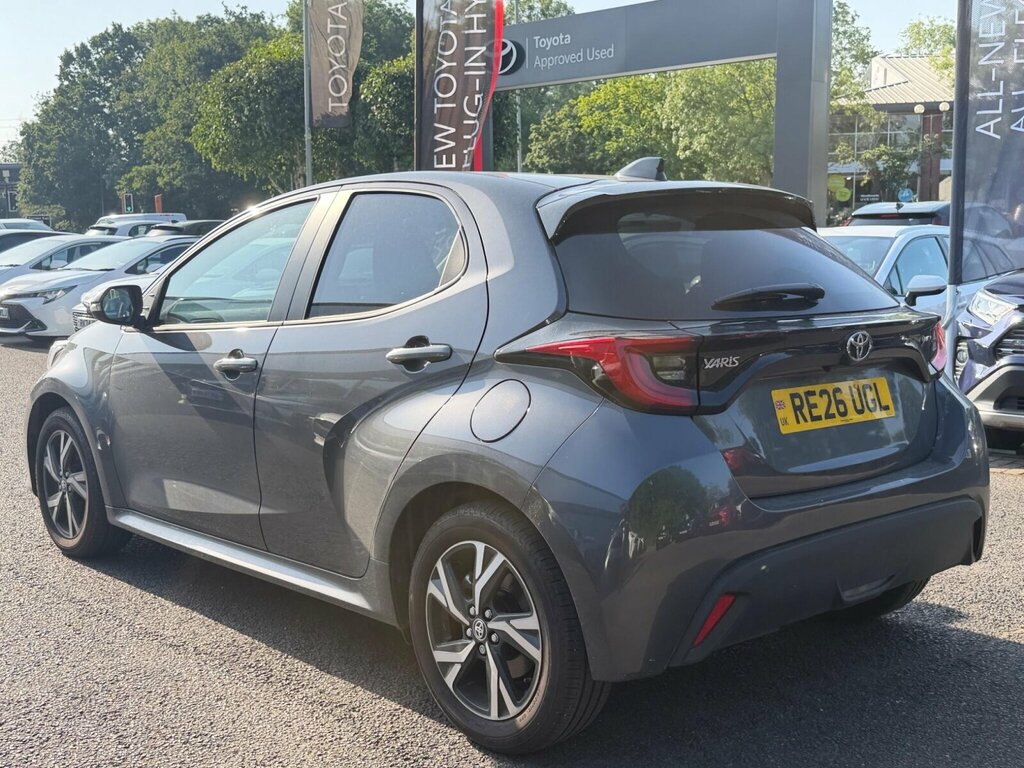Toyota Yaris 1.5 Hybrid Design Cvt Grey #4