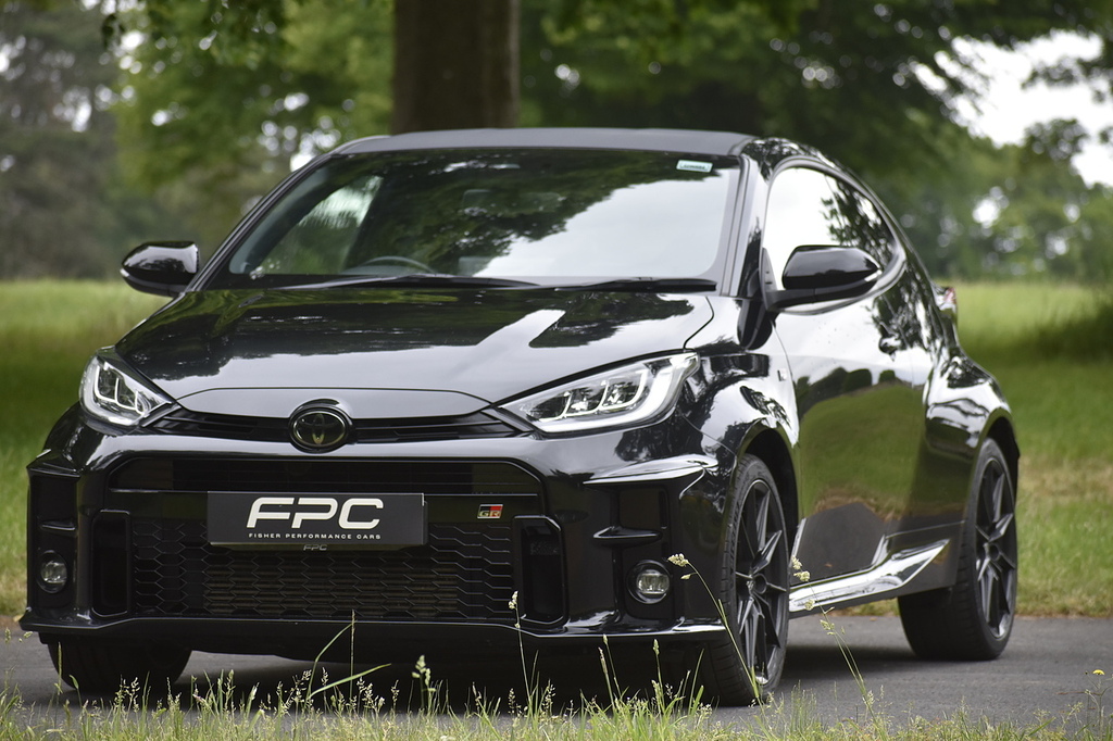 Toyota Yaris 1.6T Gr Circuit Hatchback Awd Eu CP21RRZ Black #4