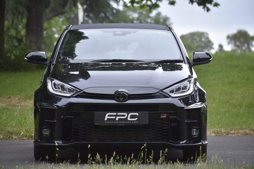 Toyota Yaris 1.6T Gr Circuit Hatchback Awd Eu CP21RRZ Black #3