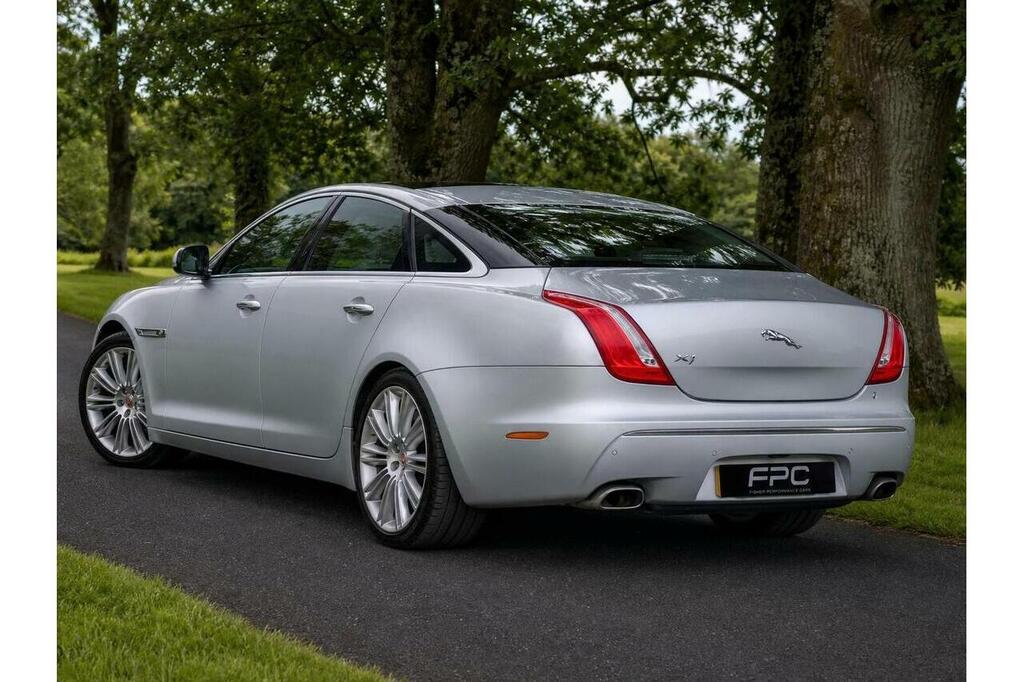 Jaguar XJ 3.0D V6 Portfolio Saloon Euro 5 S Silver #6