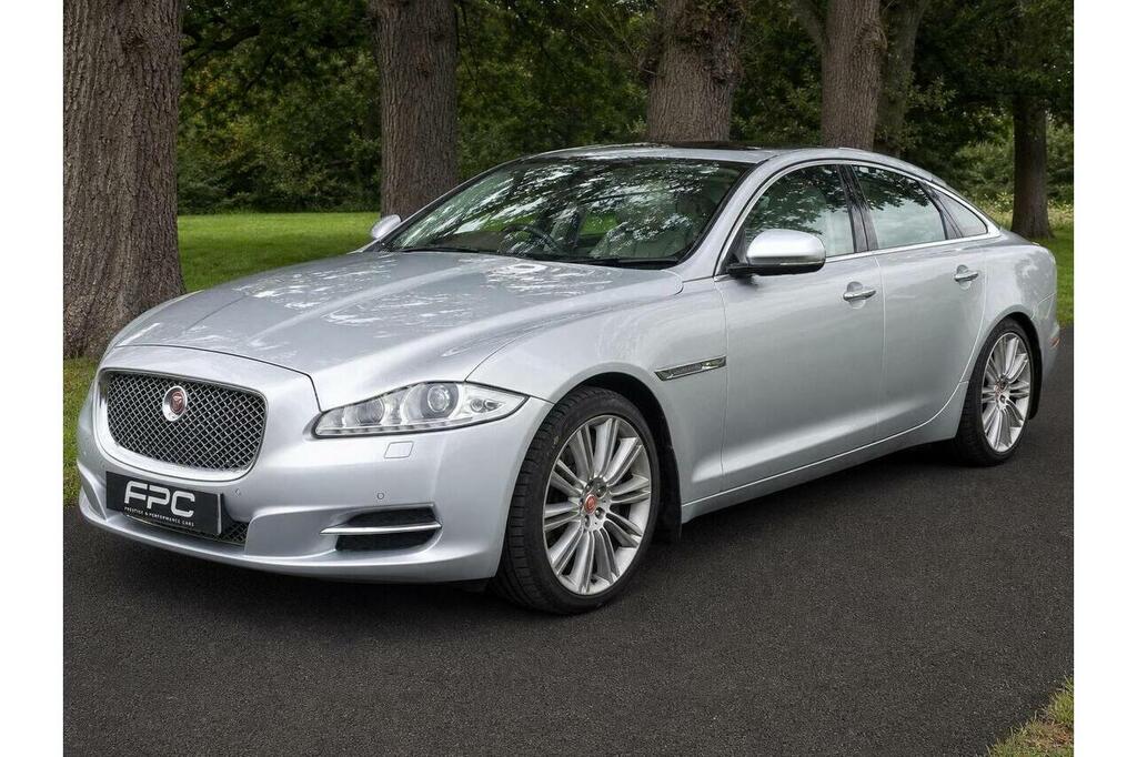 Jaguar XJ 3.0D V6 Portfolio Saloon Euro 5 S Silver #3