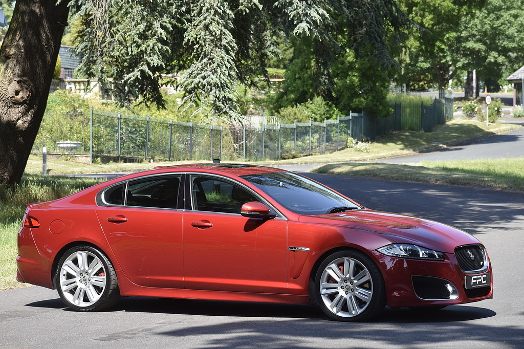 Jaguar XF 2.2D Premium Luxury Black #28