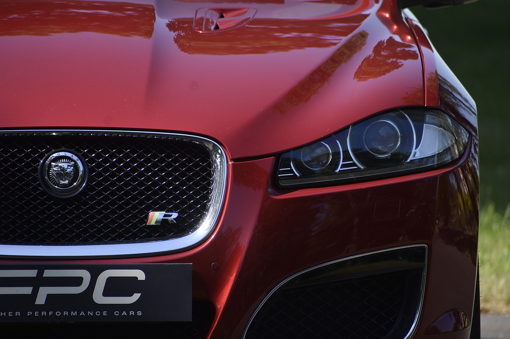 Jaguar XF 2.2D Premium Luxury Black #4