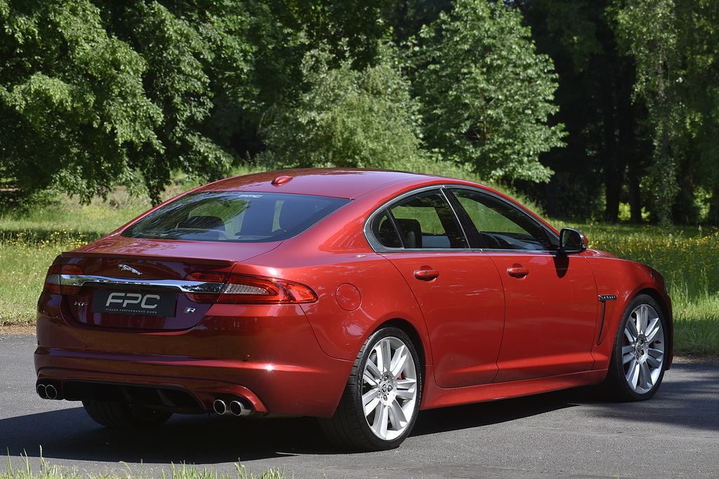 Jaguar XF 2.2D Premium Luxury Black #21