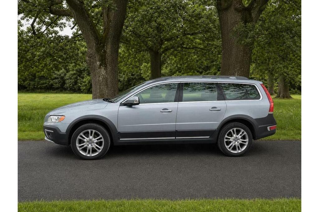 Volvo XC70 2.4 D4 Se Lux Estate Geartronic Awd Eur Silver #4