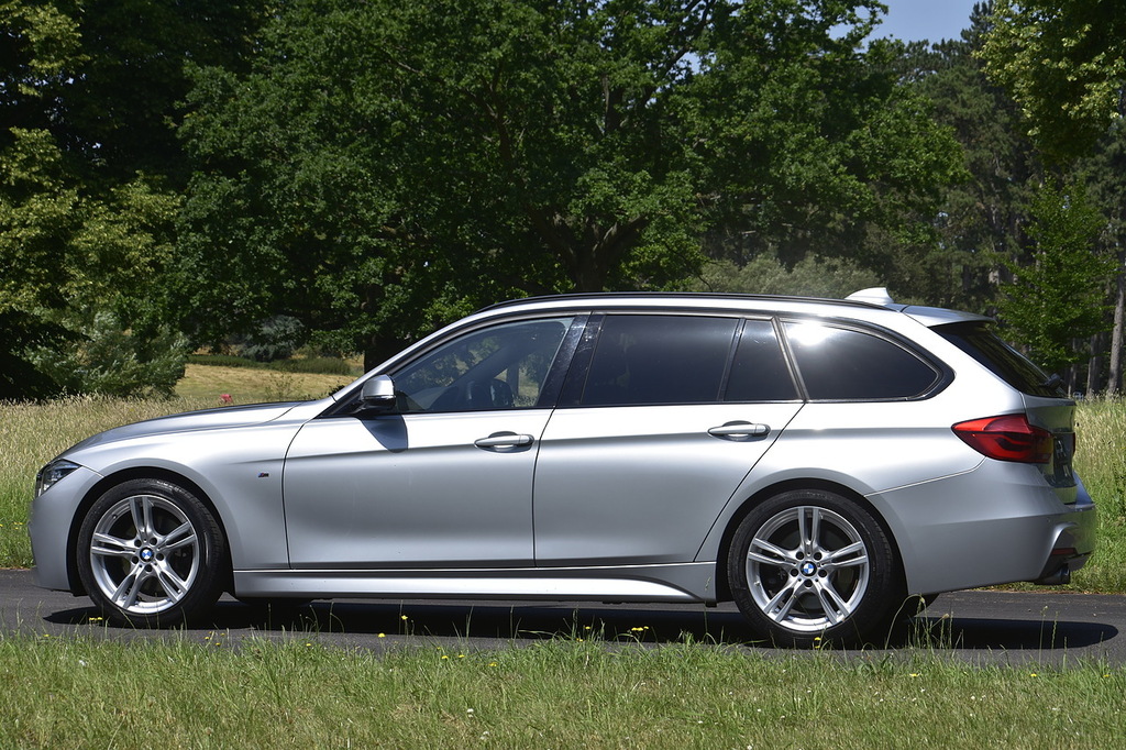 BMW 3 Series Estate DU17TZT Silver #5