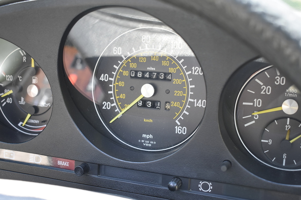 Mercedes-Benz SL Class 280 White #24