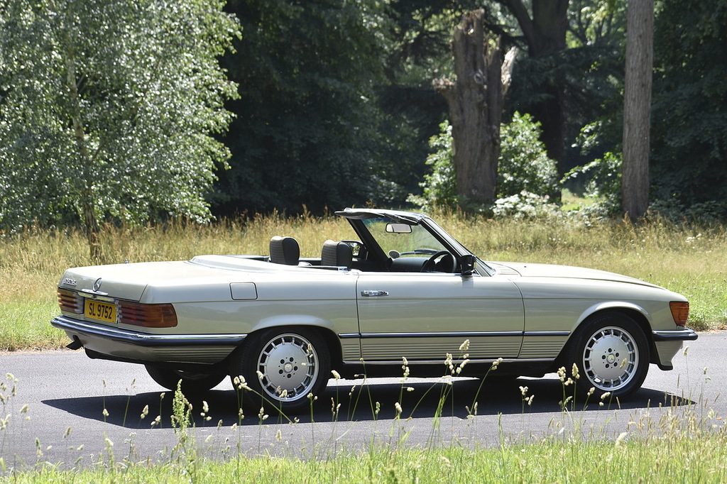 Mercedes-Benz SL Class 280 White #9