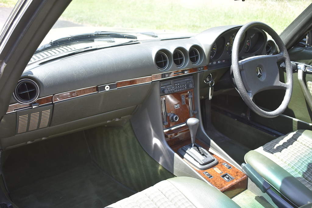 Mercedes-Benz SL Class 280 White #17