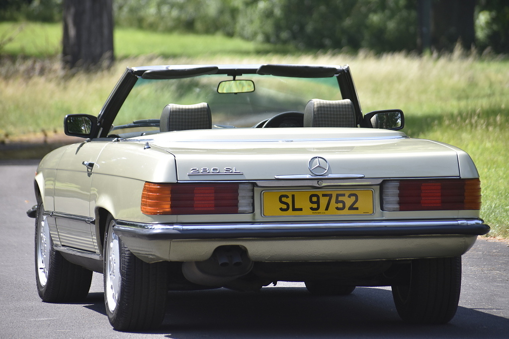 Mercedes-Benz SL Class 280 White #7