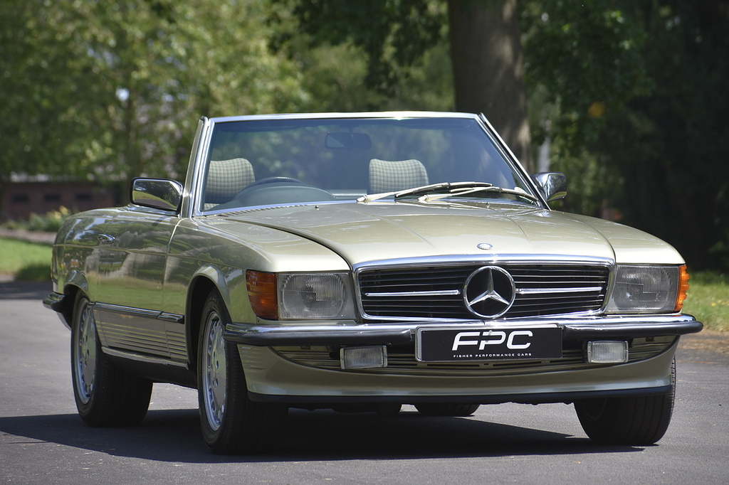 Mercedes-Benz SL Class 280 White #14