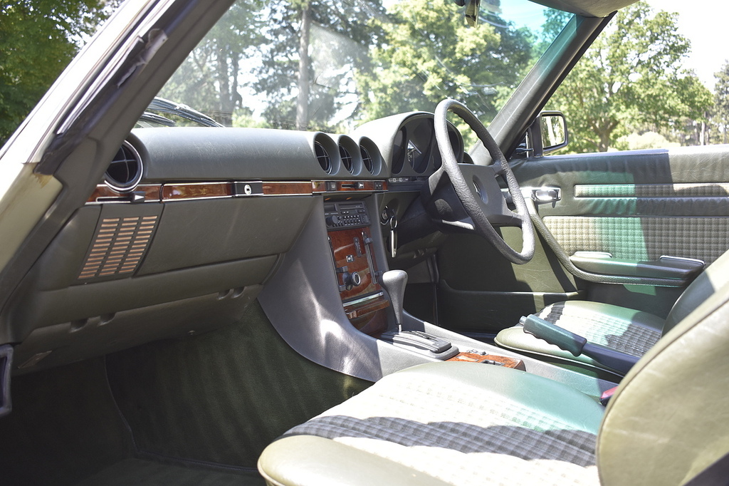 Mercedes-Benz SL Class 280 White #18