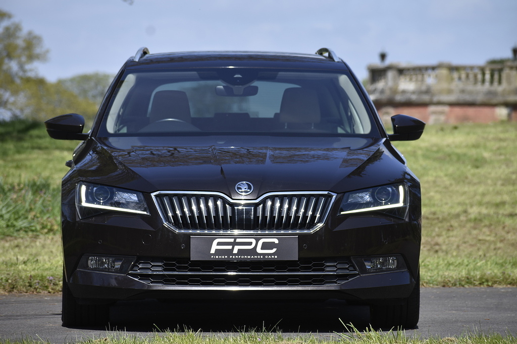 Skoda Superb Estate Brown #3
