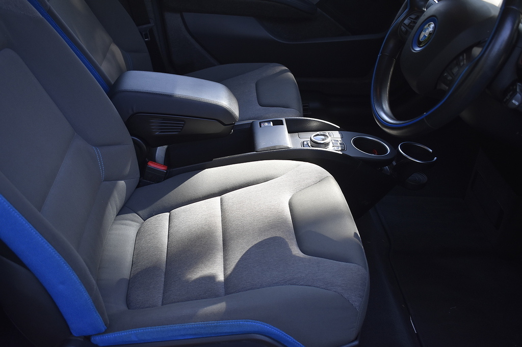 BMW i3 2016 33Kwh Hatchback Plug-in Hybrid Aut  #31