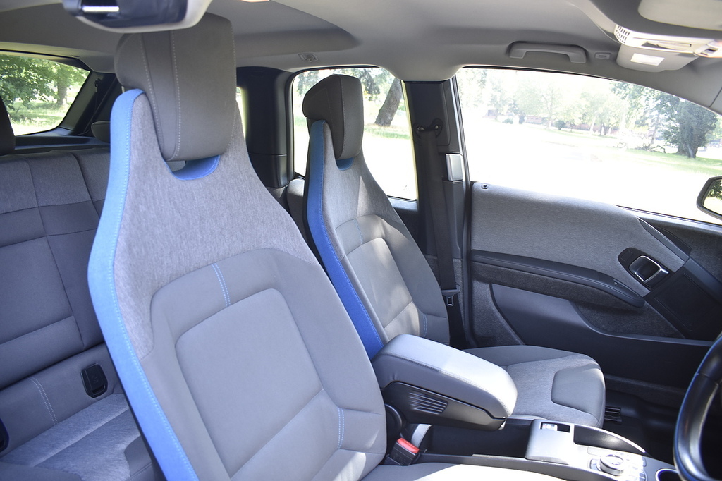 BMW i3 2016 33Kwh Hatchback Plug-in Hybrid Aut  #30