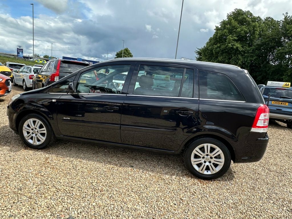 Vauxhall Zafira 1.7L Elite Black #6