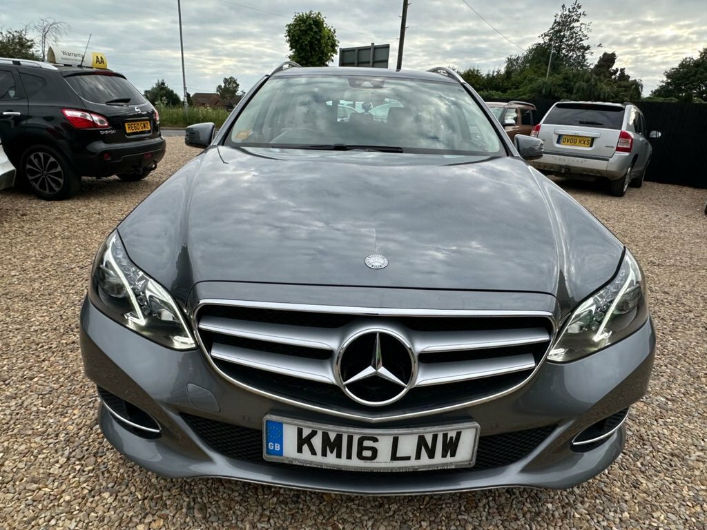 Mercedes-Benz E Class 2.1L Se Grey #2