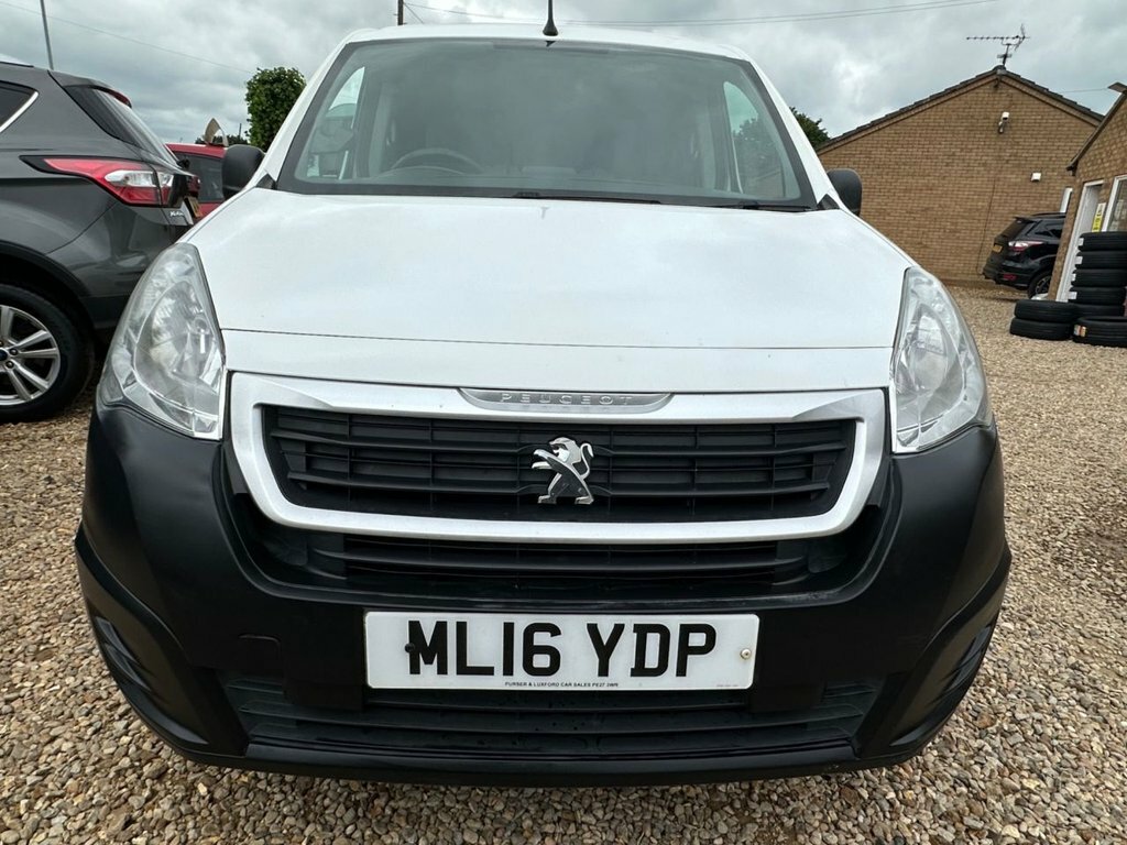 Peugeot Partner 1.6L Professional White #2