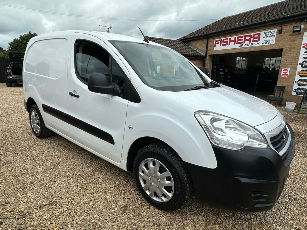 Peugeot Partner 1.6L Professional White #4