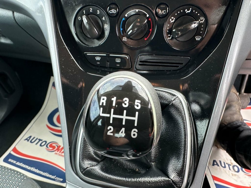 Ford Grand C-Max 2.0 Tdci Titanium Mpv Powershift Euro 5 White #39