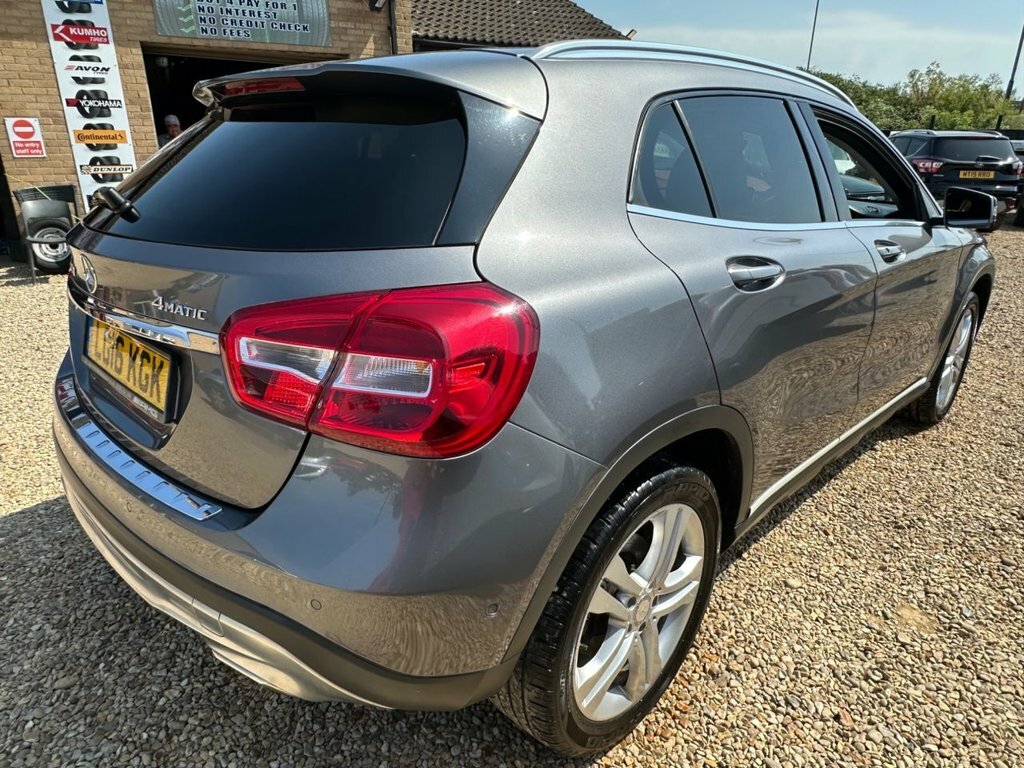 Mercedes-Benz GLA Class 2.1L Sport Grey #3