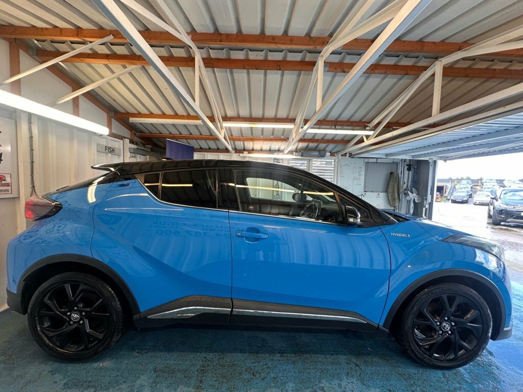 Toyota C-Hr 1.8L Dynamic DN68KWF Blue #5