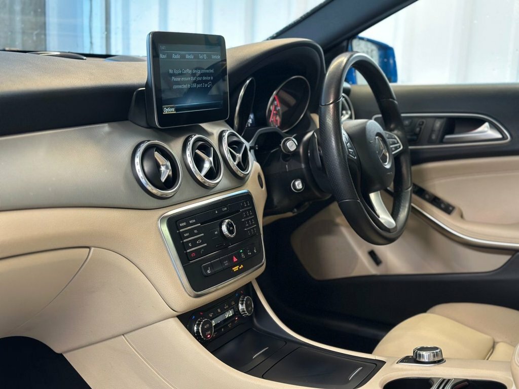 Mercedes-Benz GLA Class 2.1L Sport LS66XFJ Blue #2