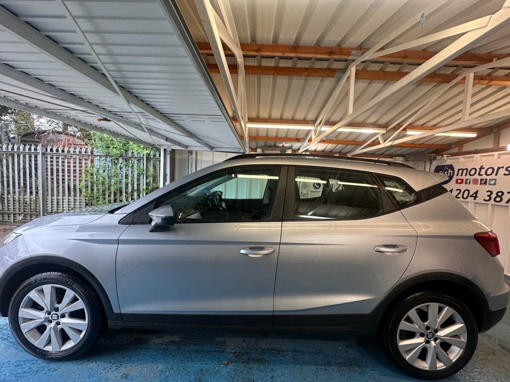 Seat Arona 1L Se Technology YV68VCY Silver #2