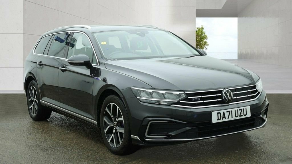 Volkswagen Passat 1.4L Gte Grey