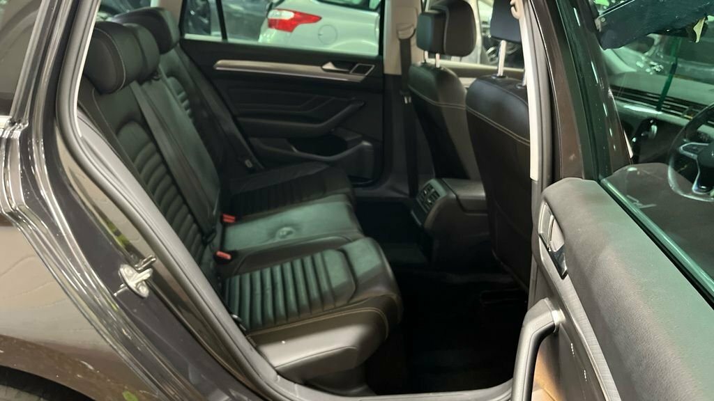 Volkswagen Passat 2.0 Tdi Evo Scr R-line Dsg  #11
