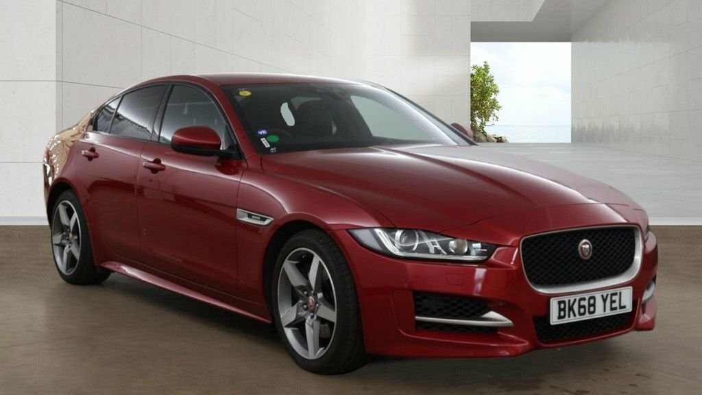 Jaguar XE 2L R-sport Red