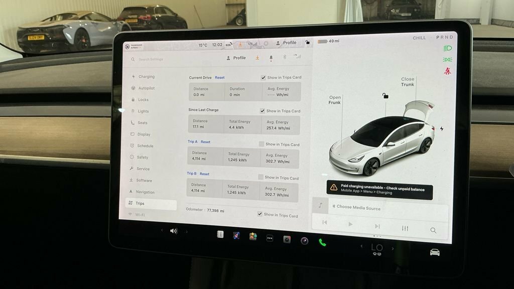 Tesla Model 3 Saloon White #12
