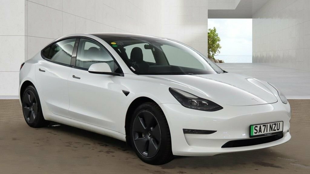 Tesla Model 3 Saloon White