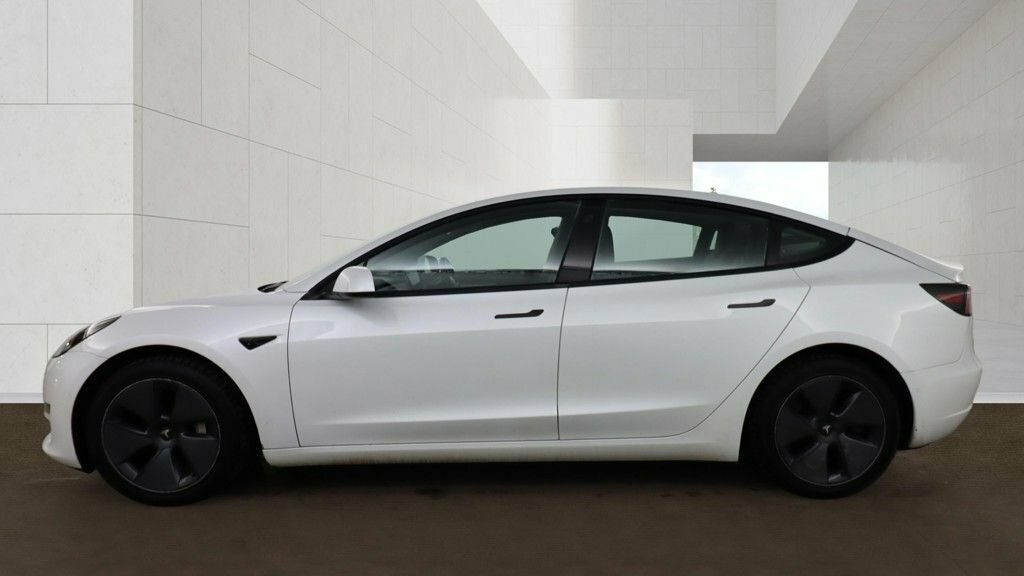 Tesla Model 3 Saloon White #7