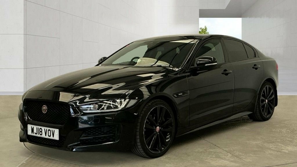 Jaguar XE 2L R-sport Black #3