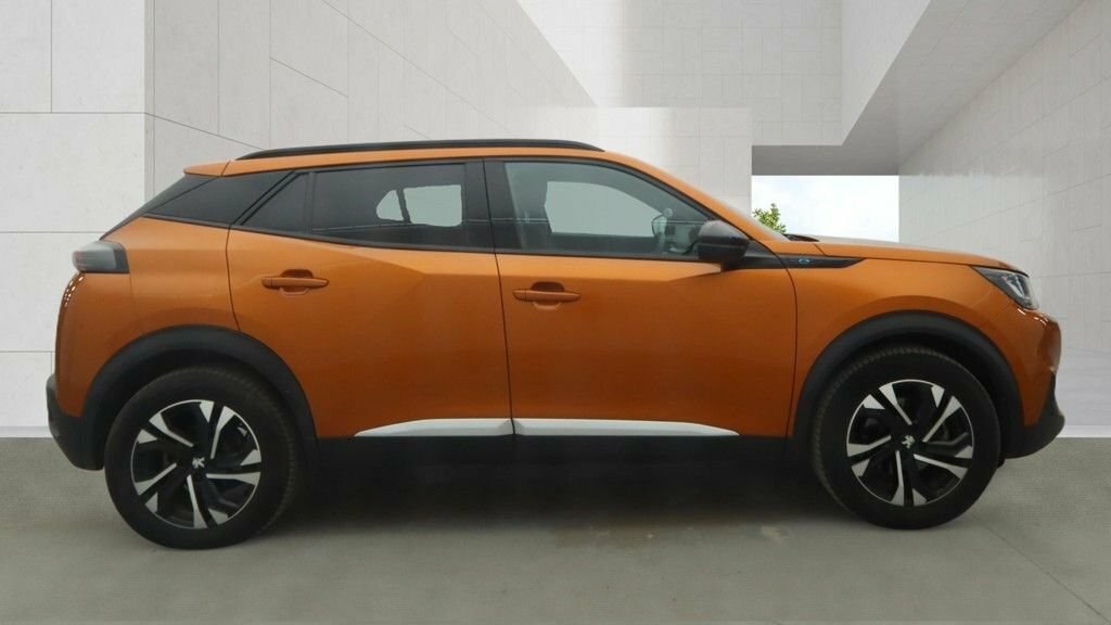 Peugeot e-2008 Suv Orange #5