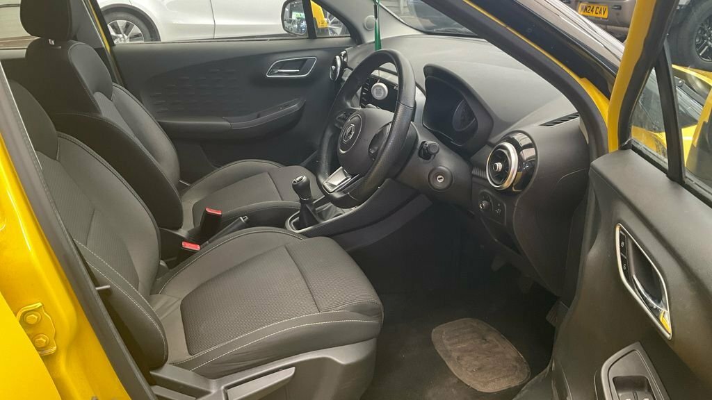 MG MG3 1.5L Excite Yellow #2