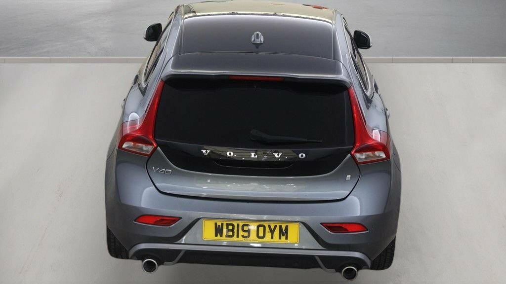 Volvo V40 White White #8