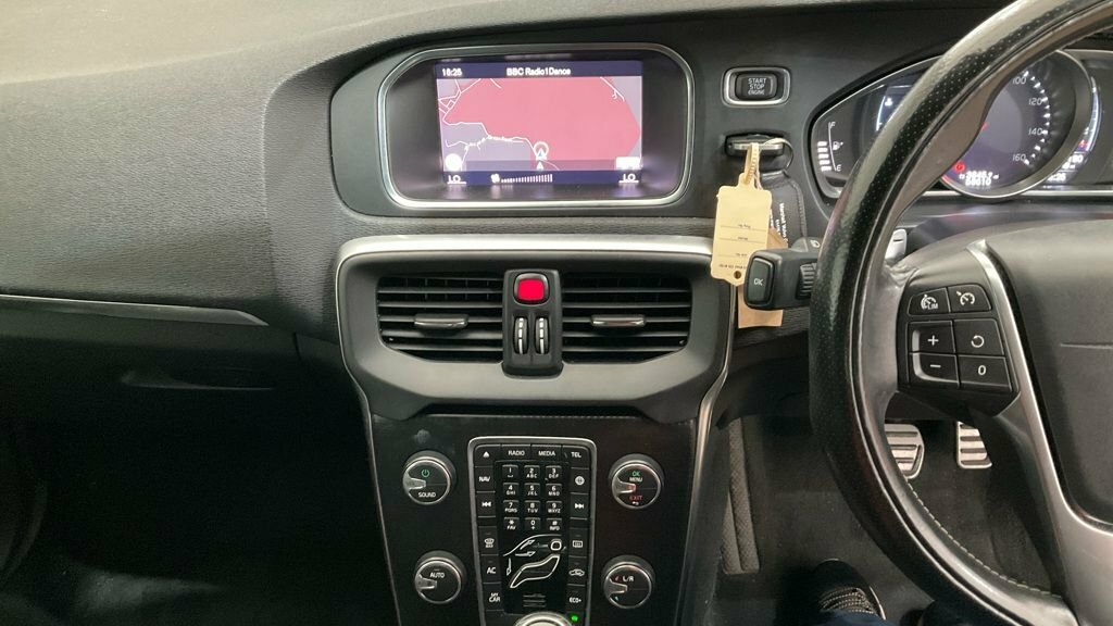 Volvo V40 1.5L R-design Edition Grey #2