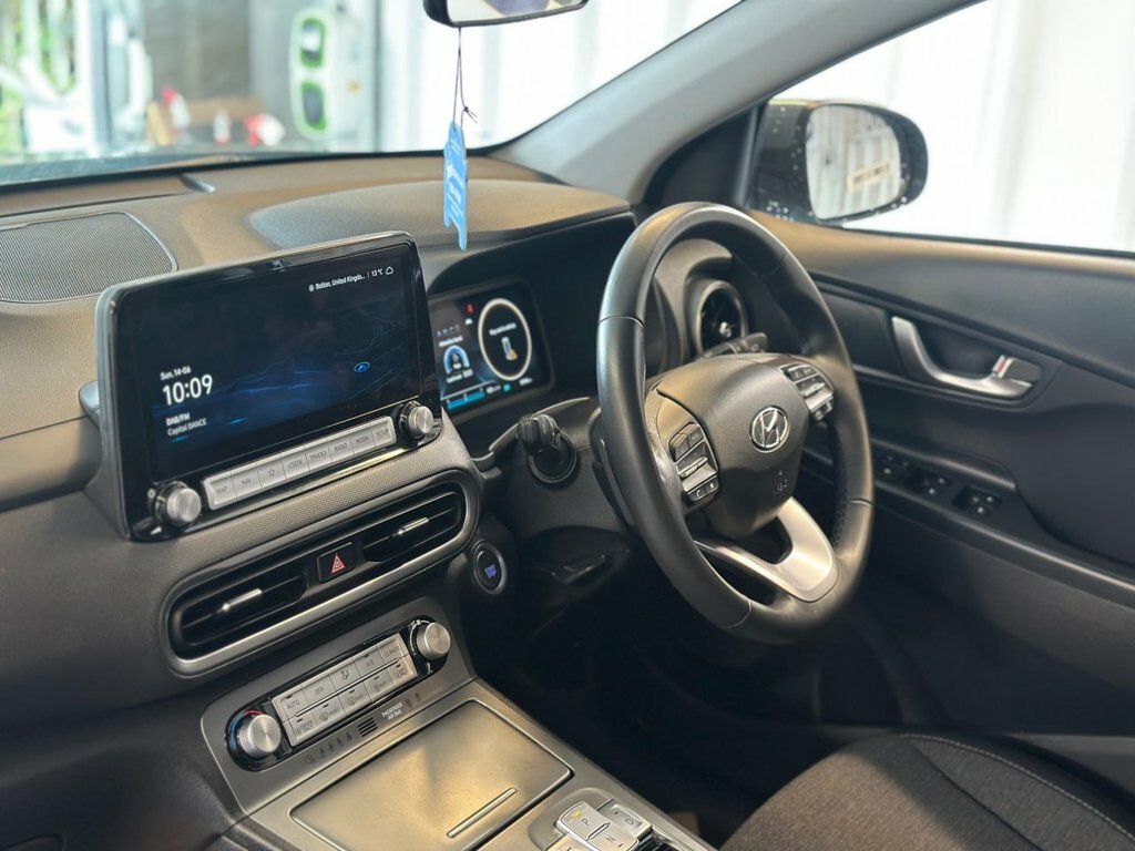 Hyundai Kona Suv DL72VFJ Grey #2