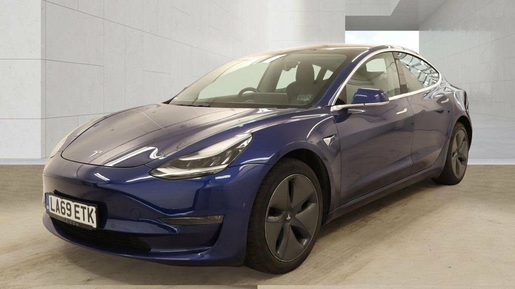 Tesla Model 3 Saloon Blue #3