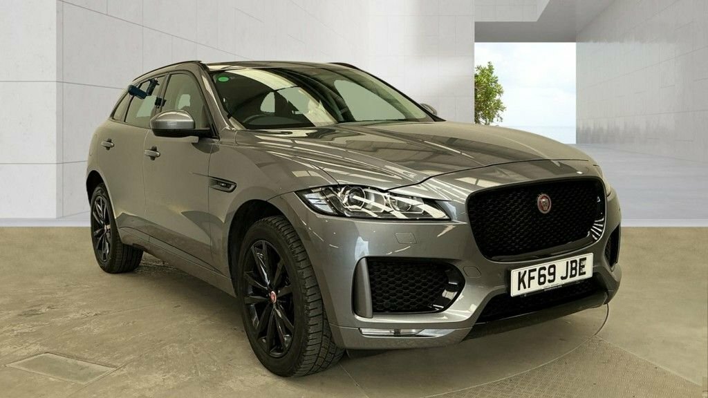 Jaguar F-Pace 2L Chequered Flag Grey
